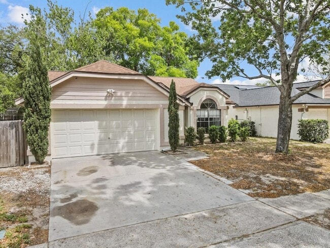 1345 Tindaro Dr in Apopka, FL - Building Photo - Building Photo