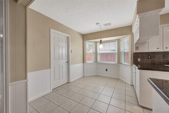 1710 San Sebastian Ln in Houston, TX - Foto de edificio - Building Photo