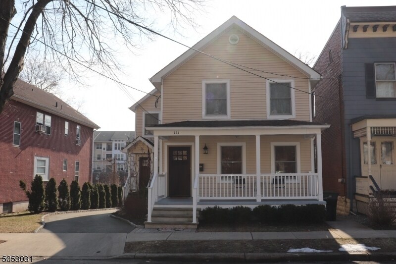 174 Church St in South Orange, NJ - Building Photo
