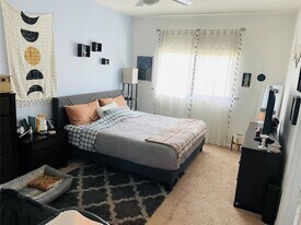4208 N Dixie Hwy, Unit 147 in Oakland Park, FL - Building Photo