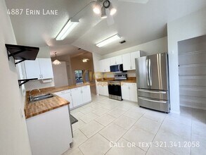 4887 Erin Ln in Melbourne, FL - Building Photo - Building Photo
