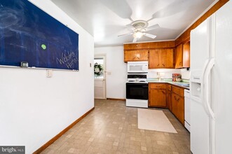 16811 Ridge Rd in Upperco, MD - Building Photo - Building Photo