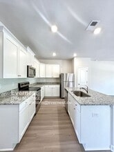 2108 Willow Gln Dr in Graham, NC - Building Photo - Building Photo