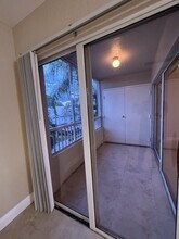 2820 N Oakland Forest Dr in Oakland Park, FL - Building Photo - Building Photo