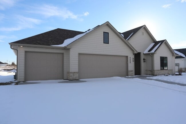 property at 4408 Royal County Rd