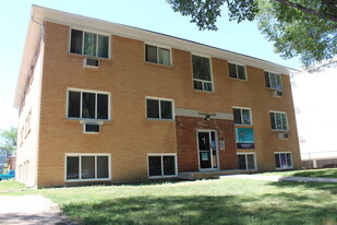 Ret 3940 Apartments