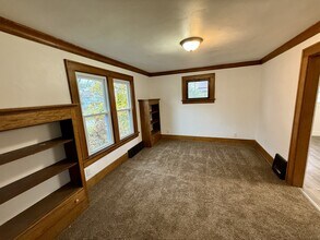 846 Lee Dr in Akron, OH - Building Photo - Building Photo