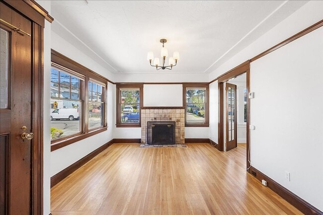 2134-2138 Clinton Ave in Alameda, CA - Building Photo - Building Photo