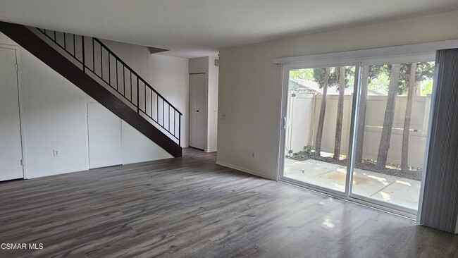 28657 Conejo View Dr in Agoura Hills, CA - Building Photo - Building Photo