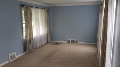 1261 Pearson St in Ferndale, MI - Building Photo - Building Photo