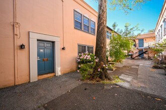 5230 Arboles Dr in Houston, TX - Building Photo - Building Photo