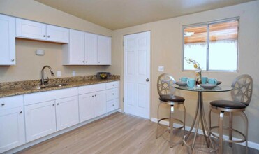 1220 E Lee St in Tucson, AZ - Building Photo - Building Photo