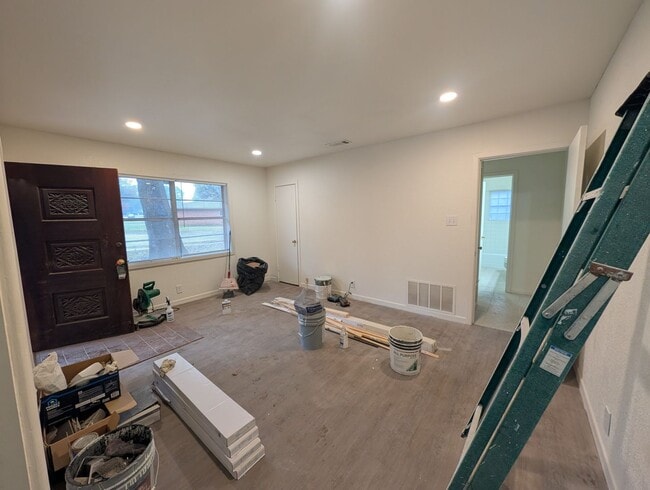 3 Lynda Ave in Texarkana, TX - Building Photo - Building Photo