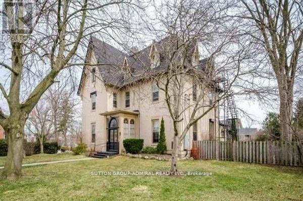 364 George St in Cobourg, ON - Building Photo