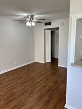 311 Andover M in West Palm Beach, FL - Foto de edificio - Building Photo