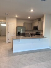 1584 Swan Swim Dr in Davenport, FL - Building Photo - Building Photo