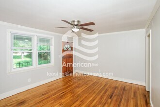 2647 Glenwood Rd in Columbia, SC - Foto de edificio - Building Photo