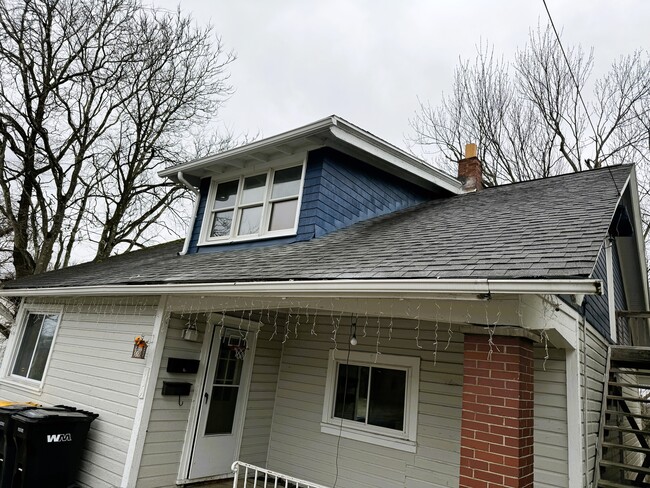 property at 909 Perry Hwy