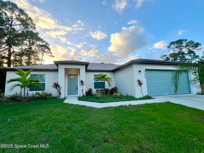 property at 960 Happiness Ave SW