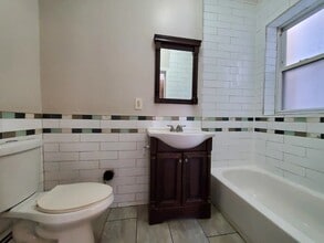 233 Fowler Ave, Unit #1E in Jersey City, NJ - Building Photo - Building Photo