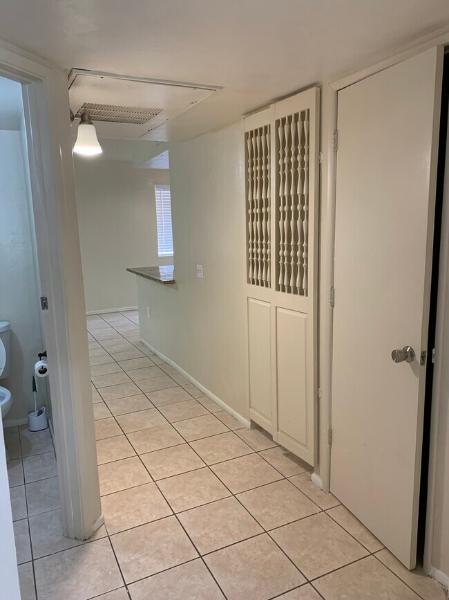 12221 W Bell Rd Apartments and Nearby Surprise Apartments For Rent