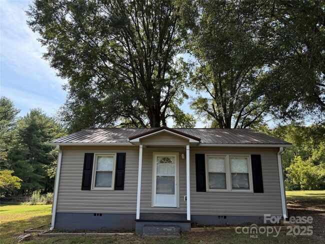 property at 468 River Hill Rd