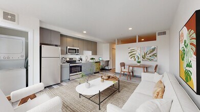 Art District Lofts in Denver, CO - Foto de edificio - Building Photo