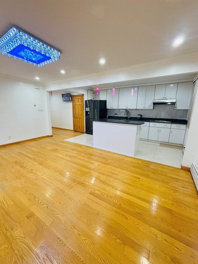 property at 23-16-23125 125th St