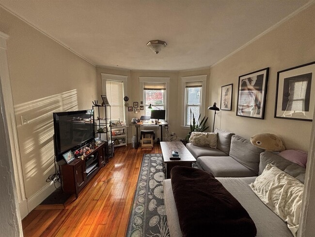 9 Orrin St, Unit 1 in Cambridge, MA - Building Photo - Building Photo