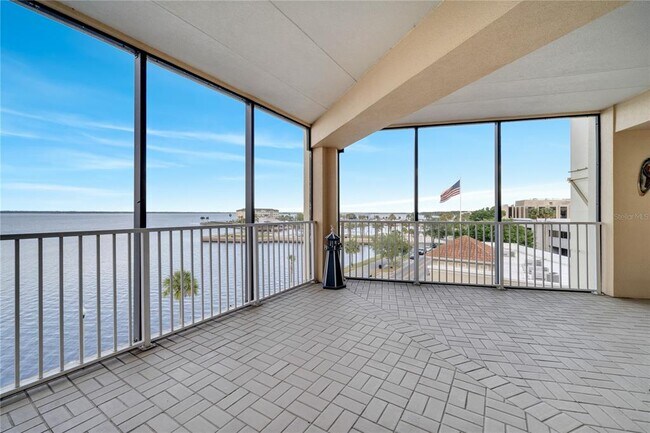 225 W Seminole Blvd in Sanford, FL - Building Photo - Building Photo