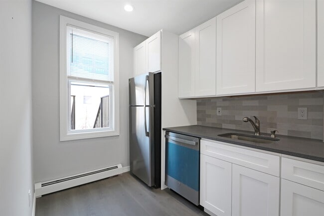 1620 Palisade Ave in Union City, NJ - Building Photo - Building Photo