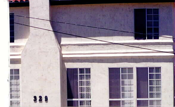 329 Sierra St in El Segundo, CA - Building Photo - Building Photo