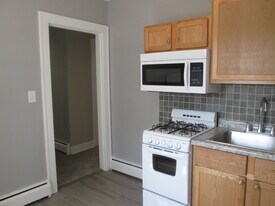 501 N Sherman Ave, Unit 501 B. N. Sherman Ave. in Madison, WI - Building Photo