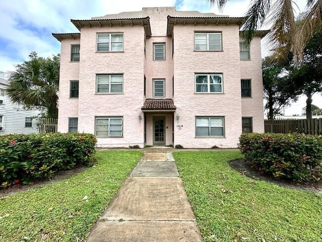 property at 2010 Broward Ave