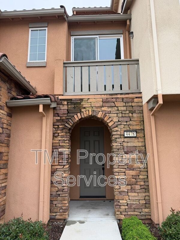 property at 4478 Louvre Ln