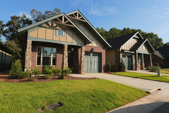 Village Park - Peachtree Corners in Peachtree Corners, GA - Building Photo - Building Photo