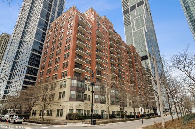 property at 1250 S Indiana Ave