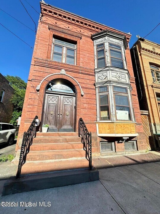 2916 6th Ave in Troy, NY - Building Photo
