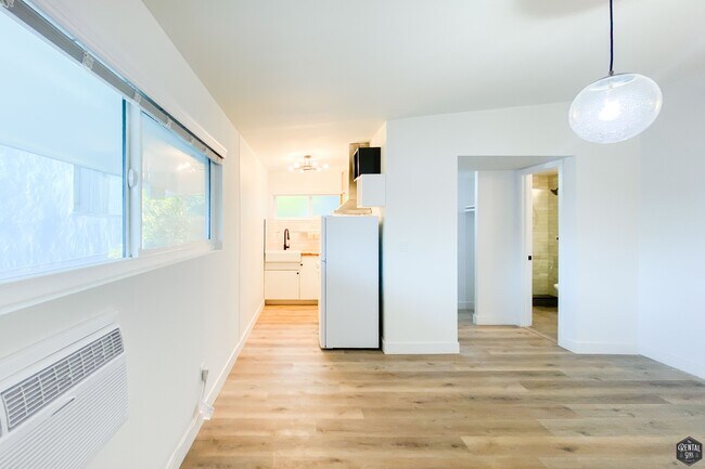 831 S Flower St-Unit -7B in Inglewood, CA - Foto de edificio - Building Photo