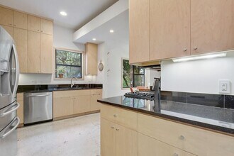 2608 Del Curto Rd in Austin, TX - Building Photo - Building Photo