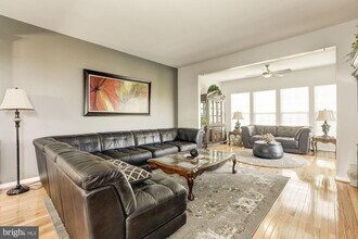 43531 Heritage Gap Terrace in Chantilly, VA - Building Photo - Building Photo