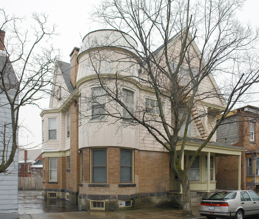 219 Green St in Schenectady, NY - Building Photo