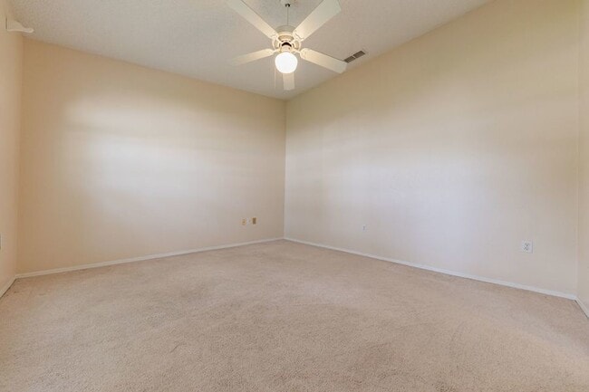 517 Terranova Cir in Winter Haven, FL - Building Photo - Building Photo