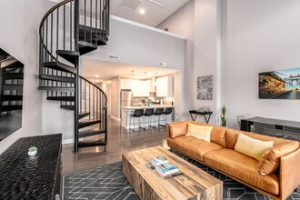 1505 Race St in Cincinnati, OH - Building Photo - Building Photo