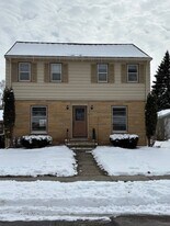 711 Grant Ave in North Mankato, MN - Building Photo