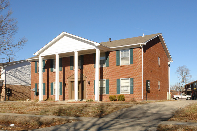 7307 Garrison Rd in Louisville, KY - Foto de edificio - Building Photo