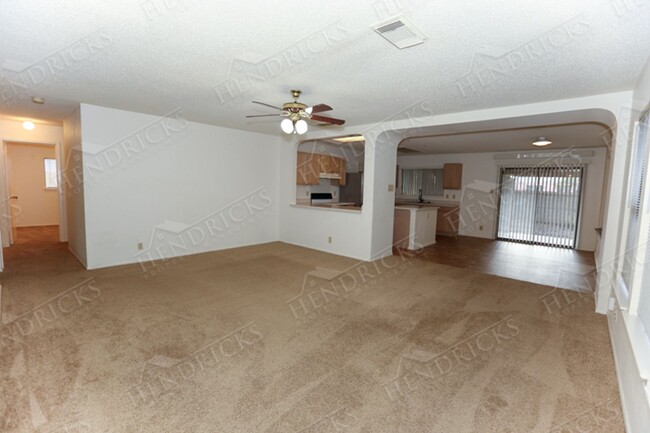 13215 Lost Lake Dr in San Antonio, TX - Building Photo - Building Photo