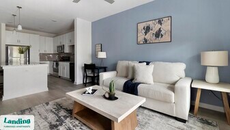 12525 Tibbets Ln in Jacksonville, FL - Building Photo