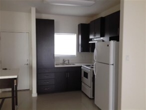 501 Shiloh Dr-Unit -401 in Laredo, TX - Building Photo - Building Photo