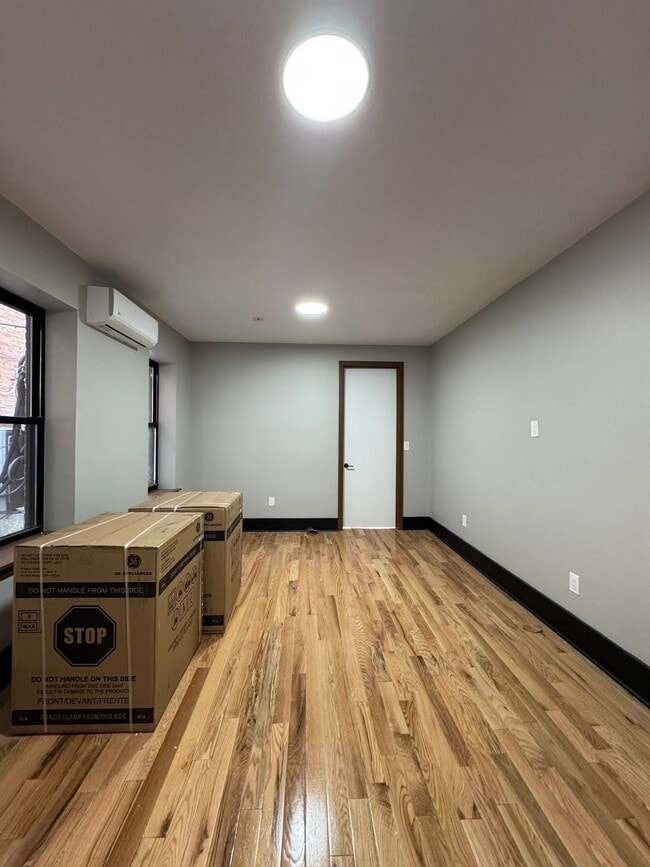 20 Reed St in Jersey City, NJ - Building Photo - Building Photo